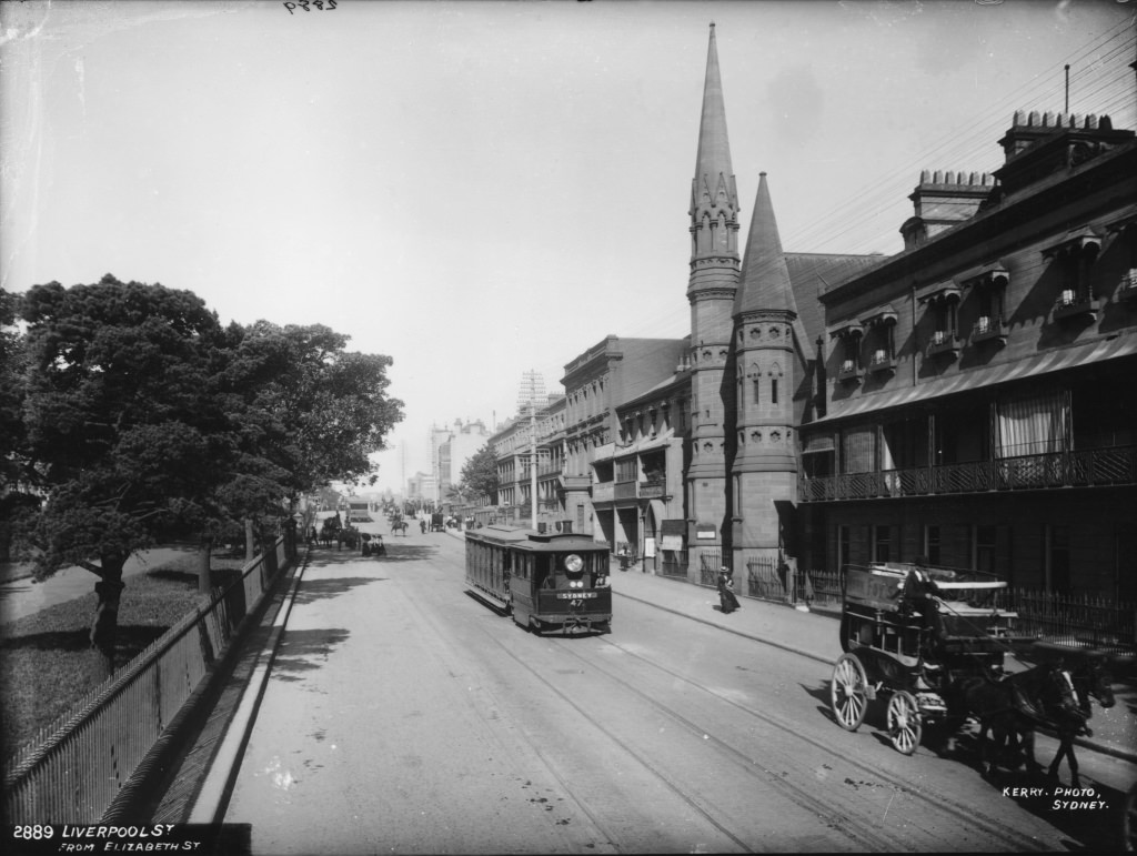 Livepool Street at College Street