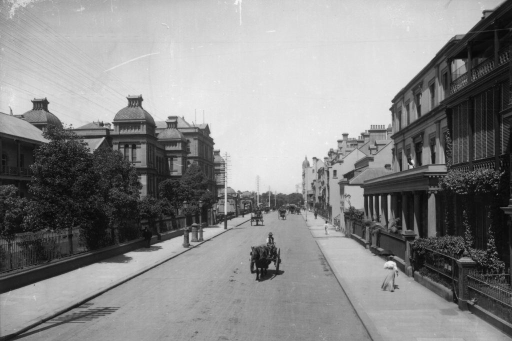 Macquarie Street, near Hospital