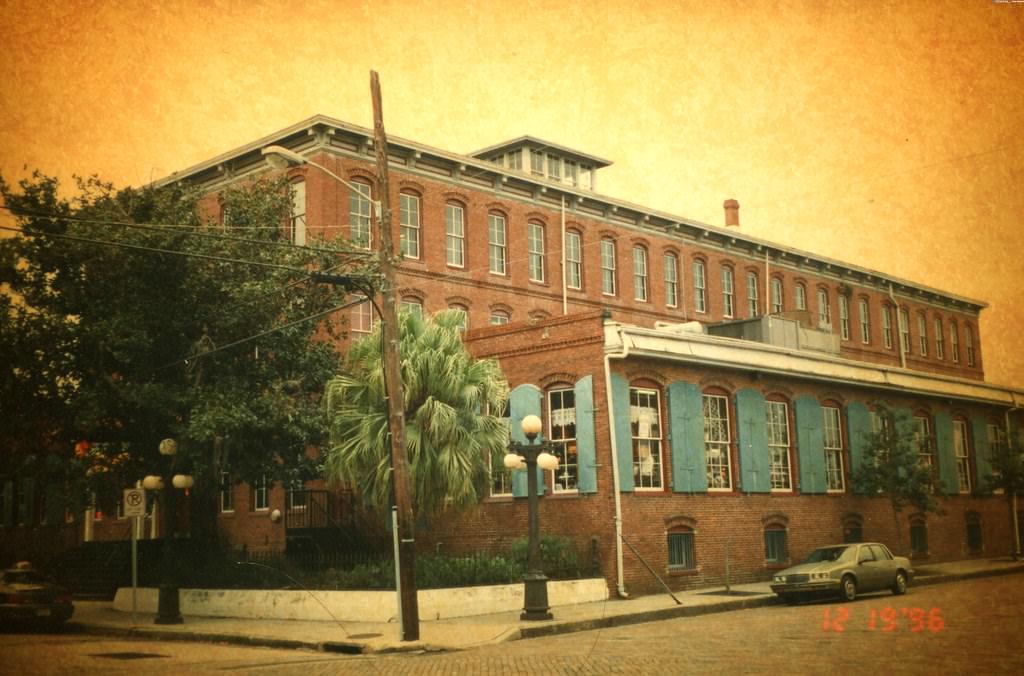 Ybor Square, 1996.