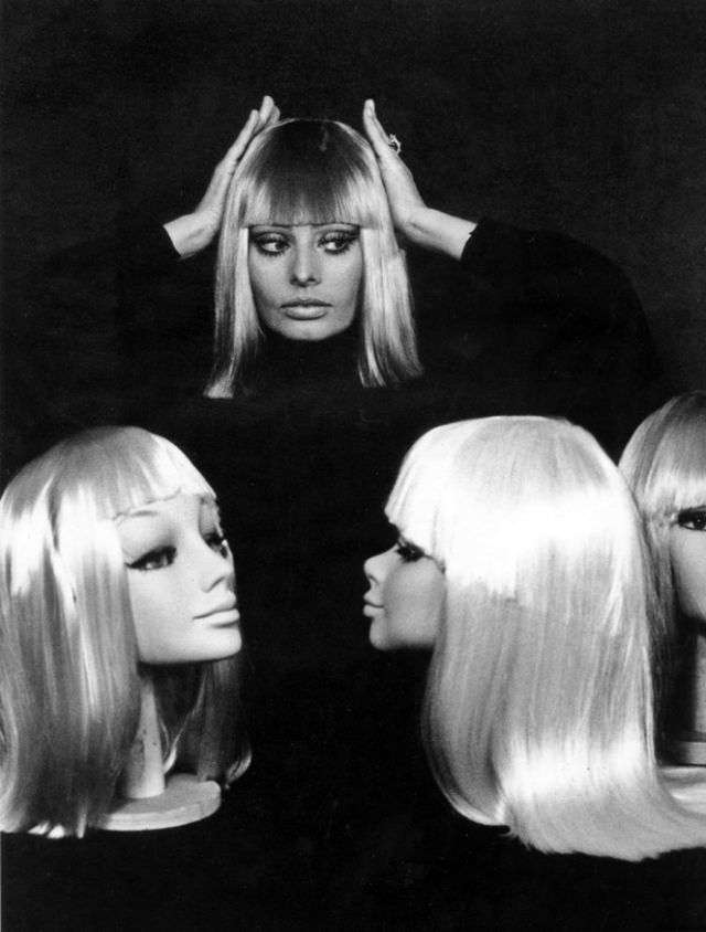 Sophia Loren among the wigs