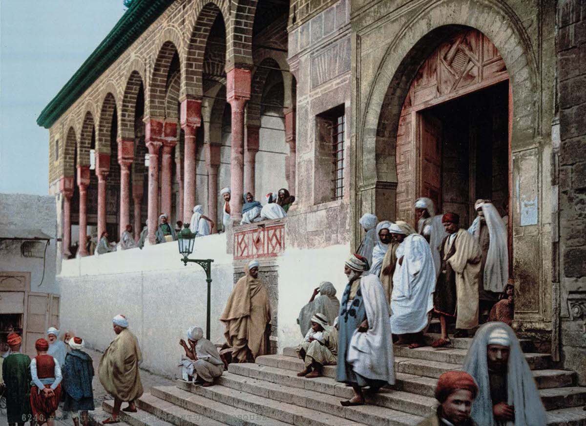 Leaving a mosque, Tunis