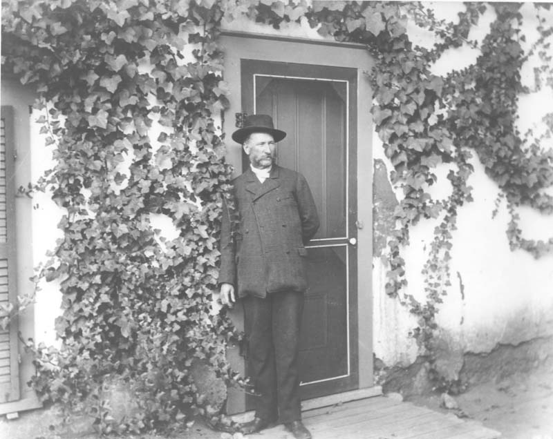 Rancho El Tejon patio, 1880s