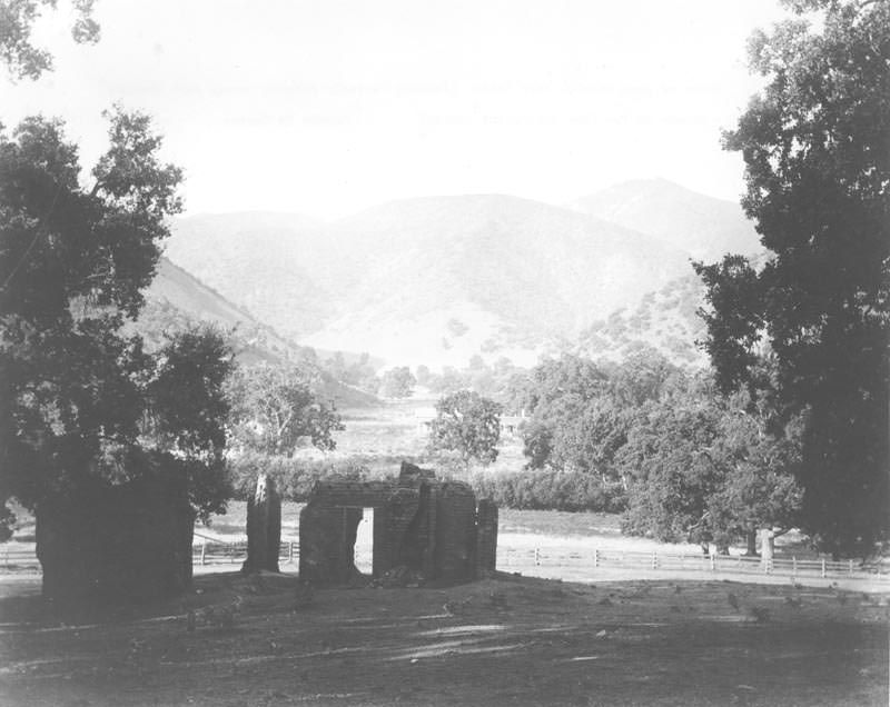Ruins of band stable, Fort Tejon, 1880s