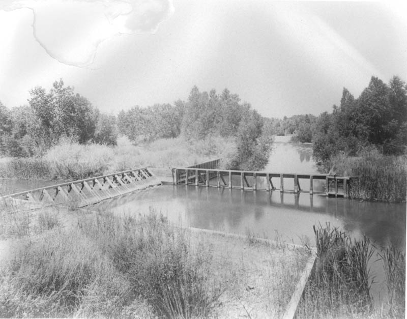 Kern Island canal headgate, 1880s