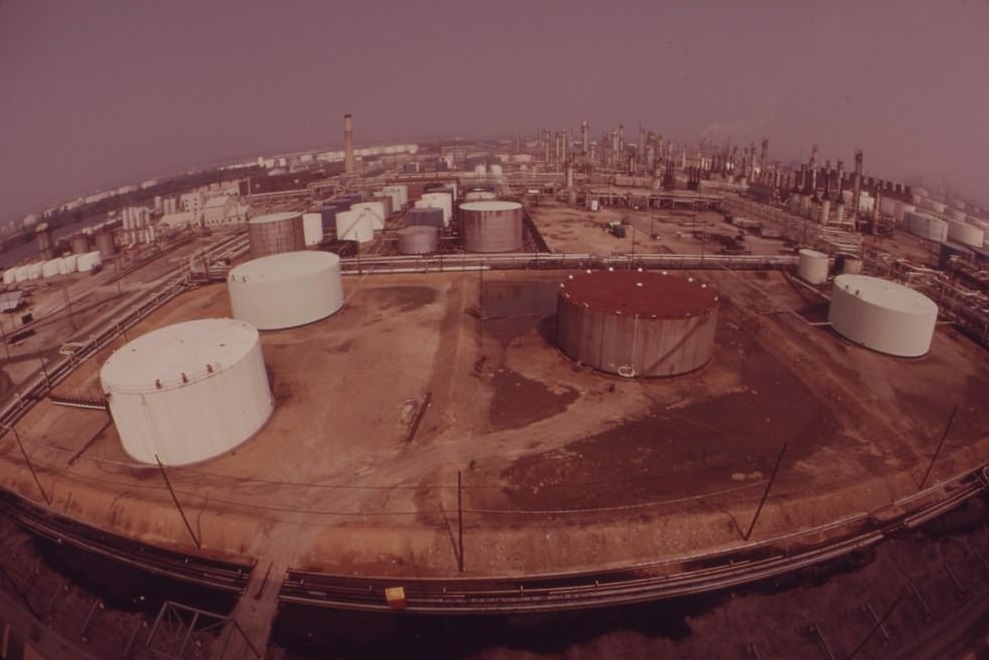 Gulf Refinery - From The Penrose Bridge, August 1973