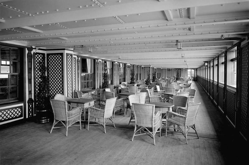 Aquitania's 1st Class Garden Lounge, photographed prior to the delivery of dozens of potted palms and ferns.