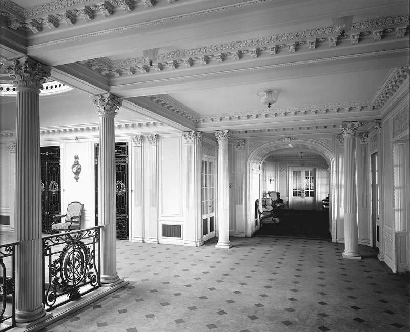 Aquitania's 1st Class Grand Entrance. The port side of the Grand Entrance at Promenade Deck (A Deck) level, decorated in the Louis XVI style, April 1914