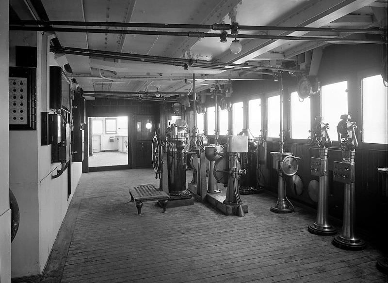 Aquitania Wheelhouse, part of the Navigating Bridge on the Boat Deck.