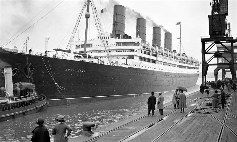 Aquitania departs Southampton for New York on September 3, 1923. After WWI, Southampton replaced Liverpool as the 'big ship' terminal