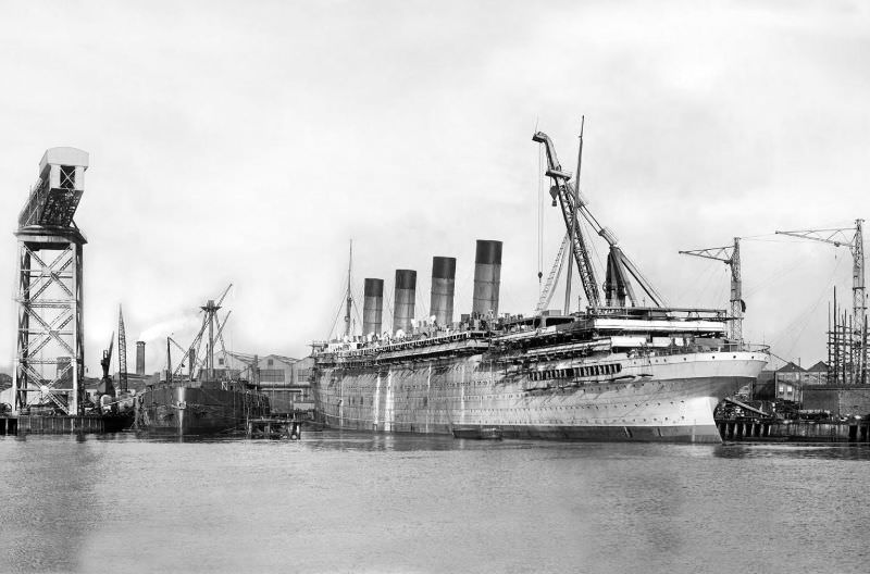 Aquitania in John Brown's fitting-out basin, early 1914