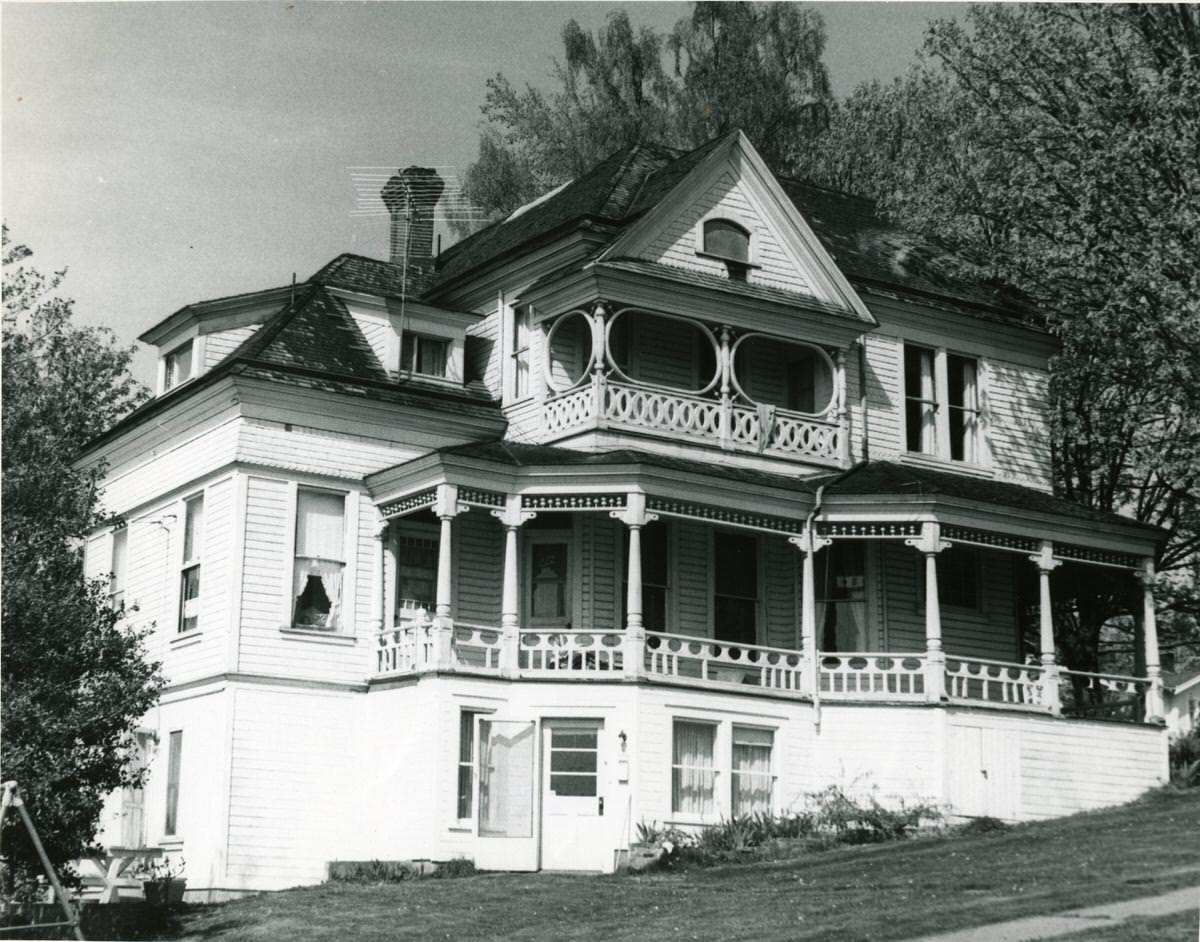 15th and Knox, Bellingham, 1968