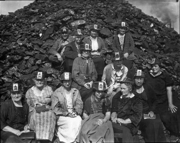 Bellingham Kiwanis visit to Bellingham coal mine, 1935