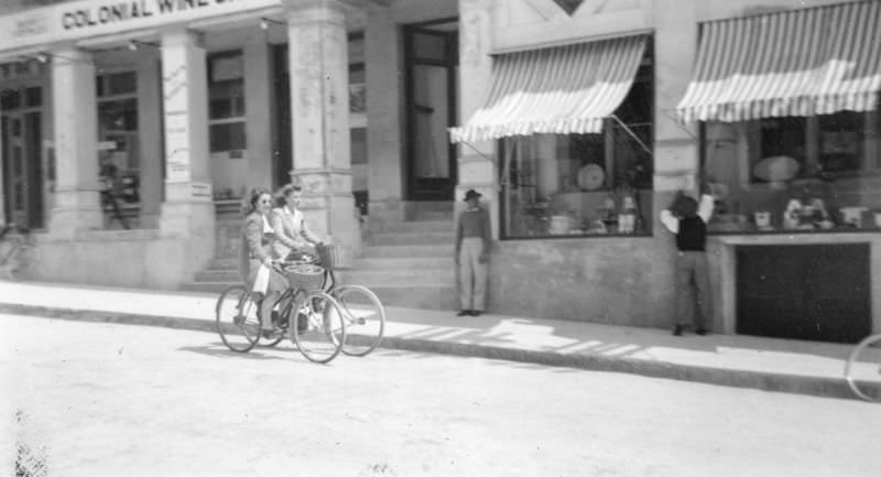 Fascinating Historical photos of Bermuda in the 1940s