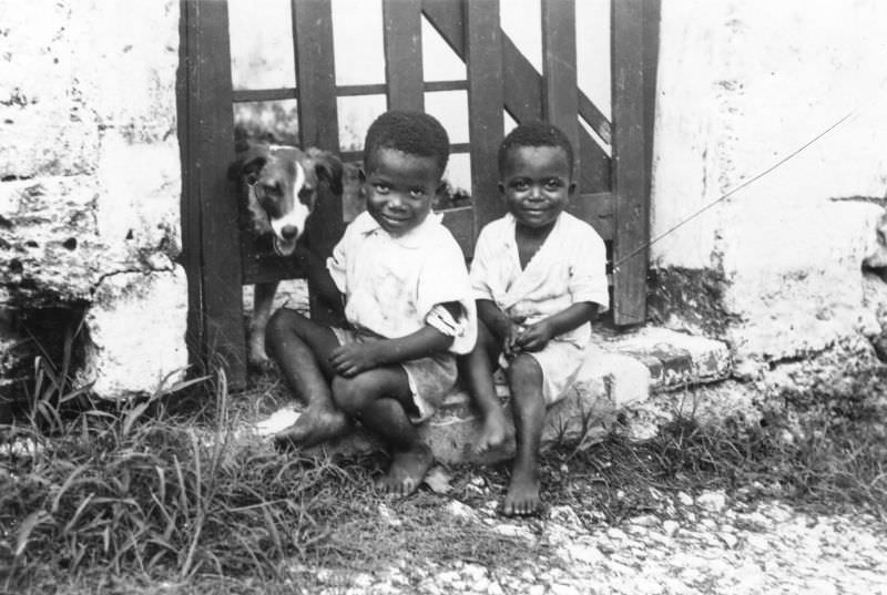 Fascinating Historical photos of Bermuda in the 1940s