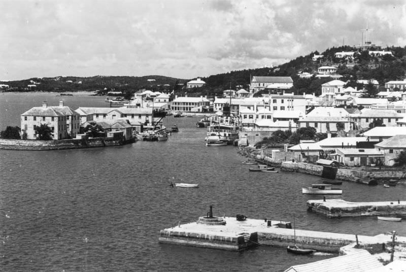 Fascinating Historical photos of Bermuda in the 1940s