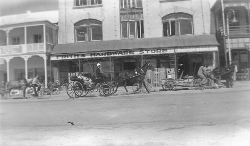 Fascinating Historical photos of Bermuda in the 1940s