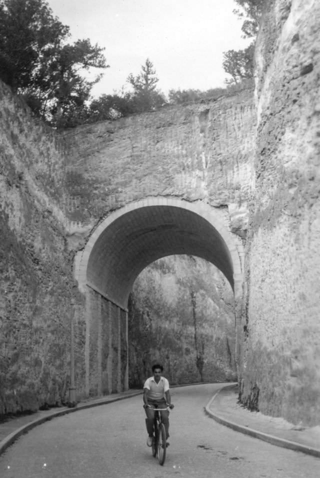 Fascinating Historical photos of Bermuda in the 1940s