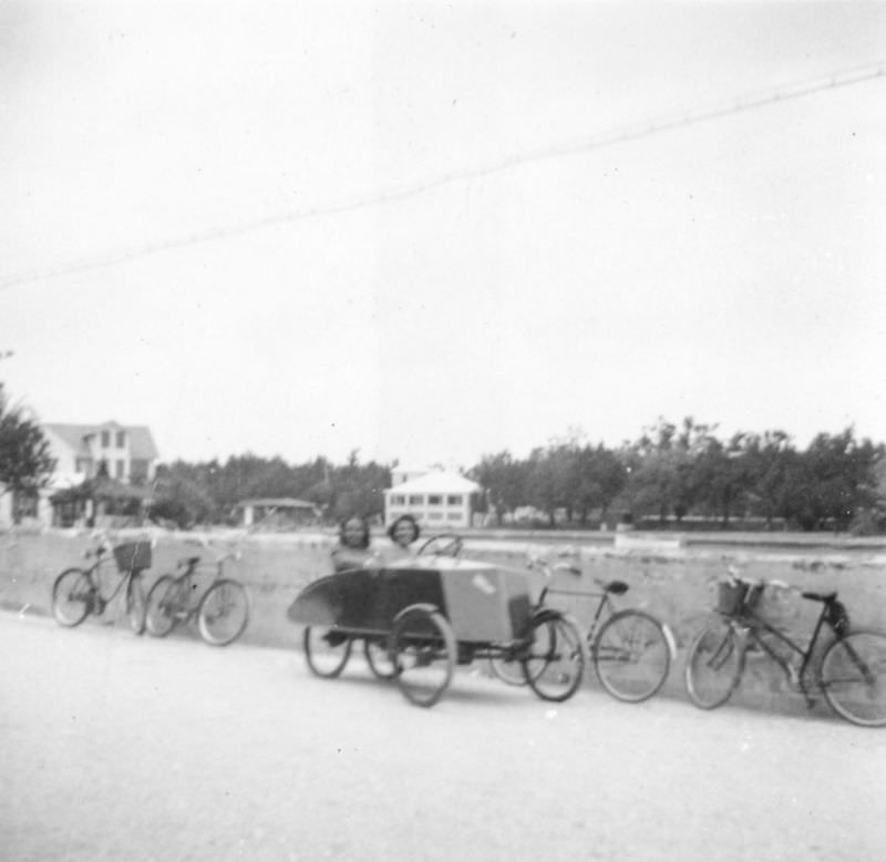 Fascinating Historical photos of Bermuda in the 1940s