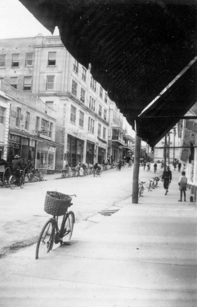 Fascinating Historical photos of Bermuda in the 1940s