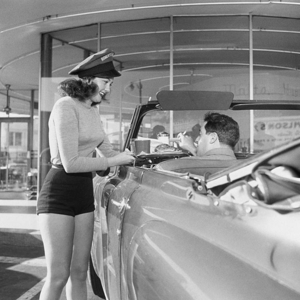 The History and Photos of Beautiful Carhop Girls from the 20th Century