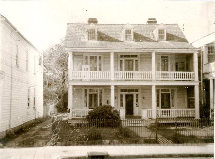 102 Beaufain Street, 1964