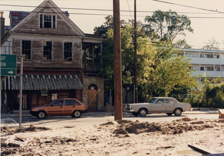 104 President Street, 1980s