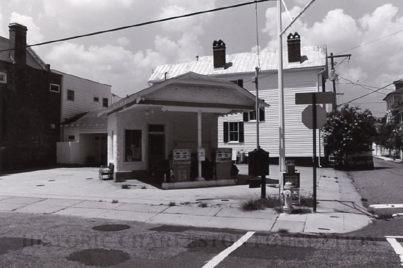 71 King Street (Fort Sumter Filling Station), 1999