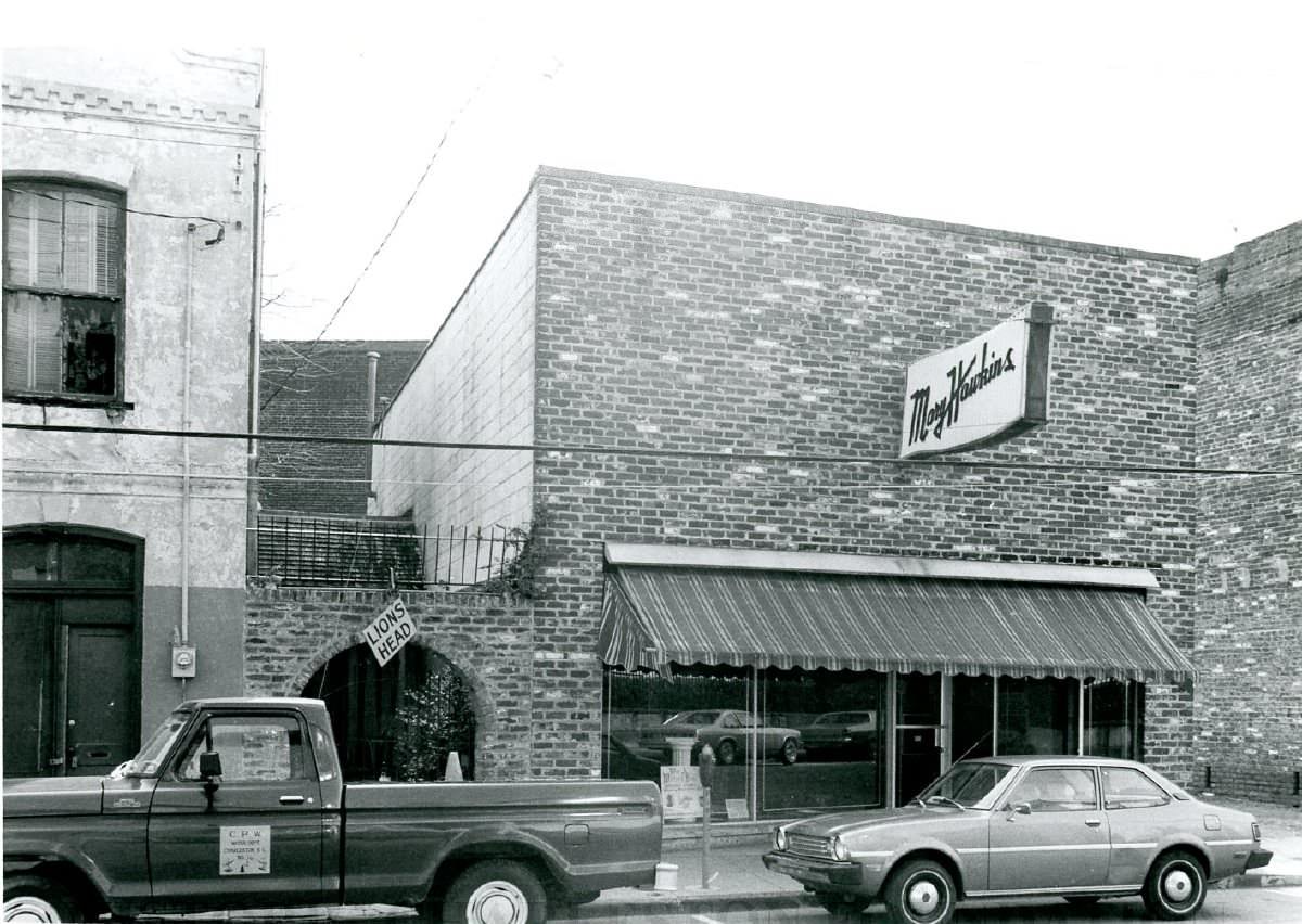 85 Hasell Street, 1970s