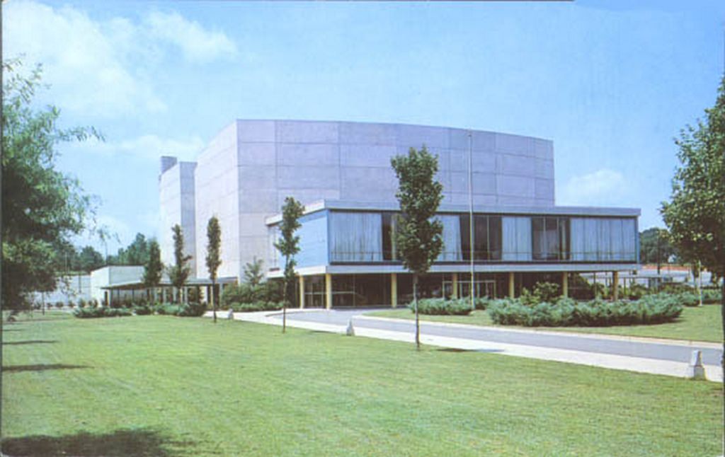 Ovens Auditorium, 1961