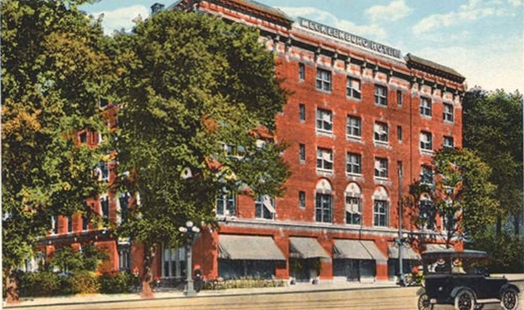 Mecklenburg Hotel, 1920