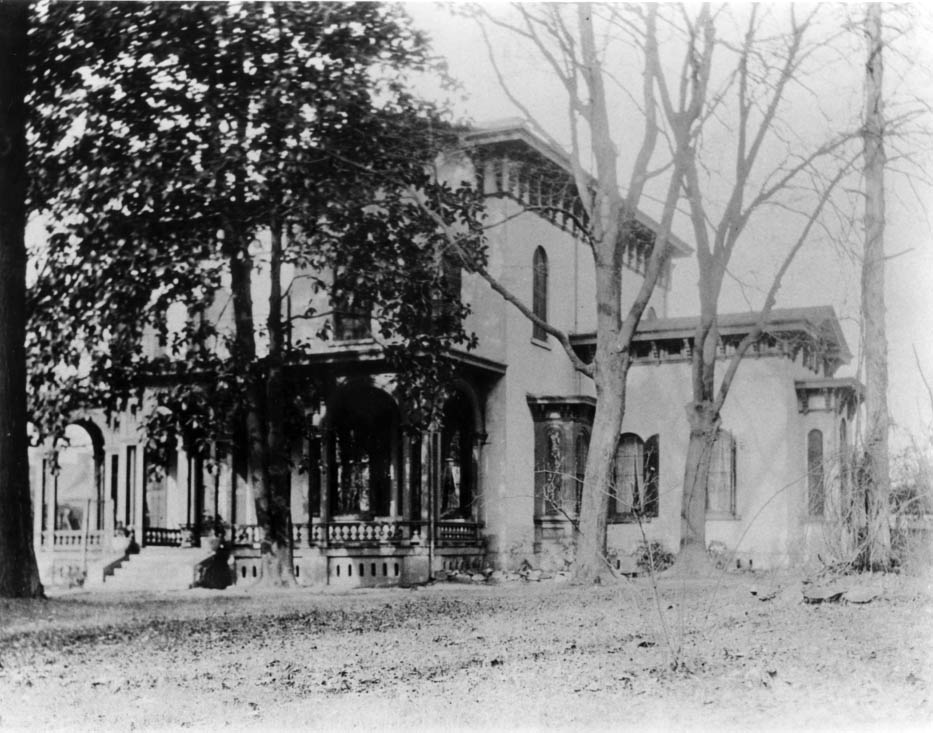The Latta-Johnston House was located at 609 North Tryon Street, 1920