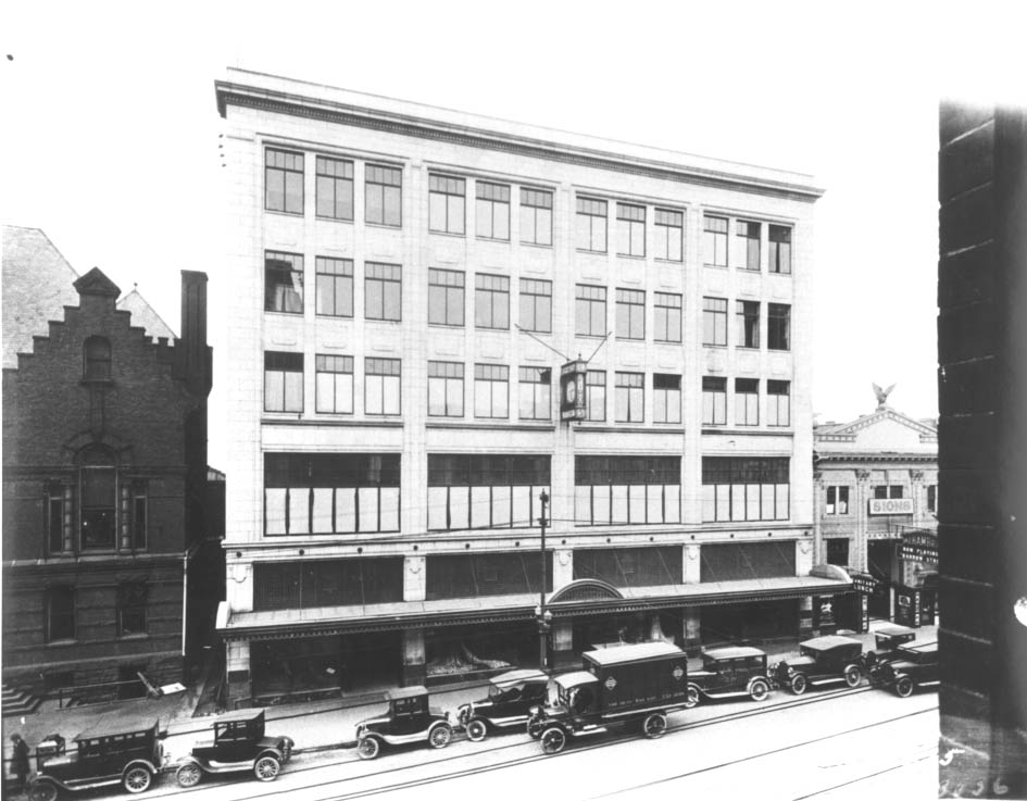 Efird's Department Store, 1923