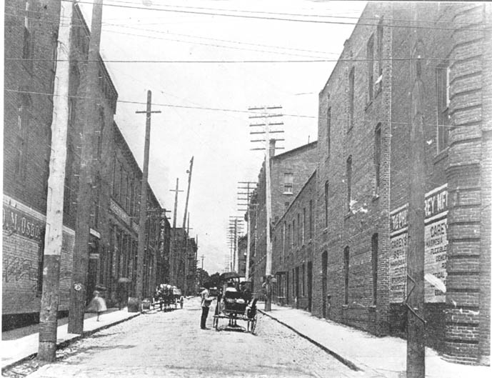 Looking west on 4th Street from the intersection of College Street, 1904