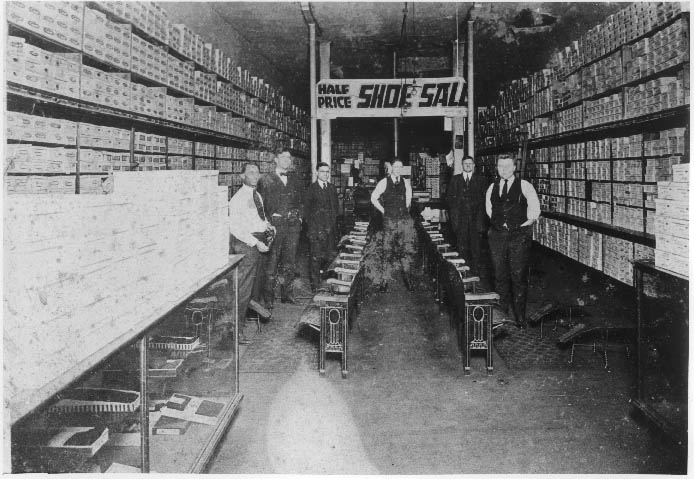 Standard Shoe Store, 1926