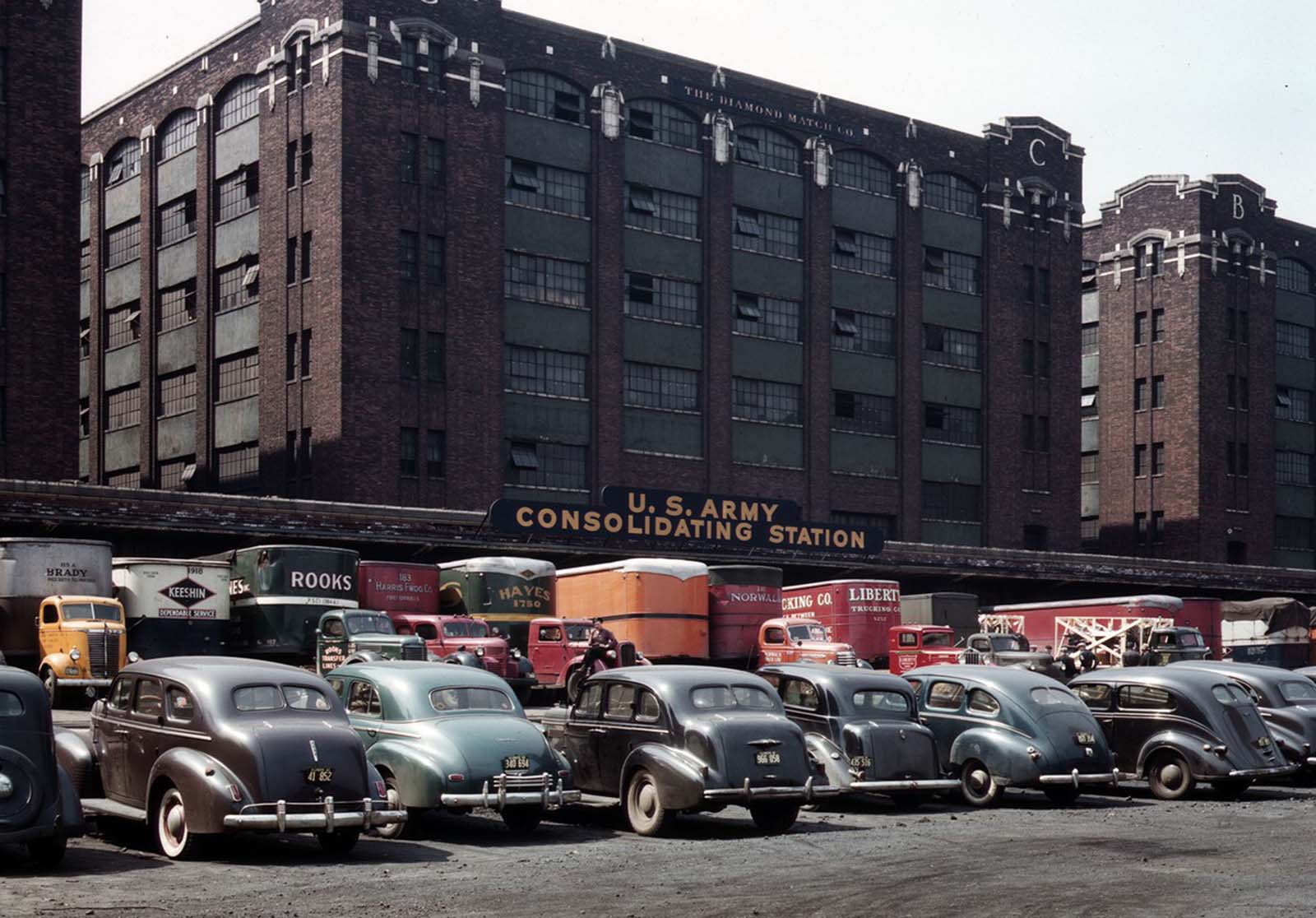 The freight depot of the U.S. Army consolidating station in Chicago in April 1943.
