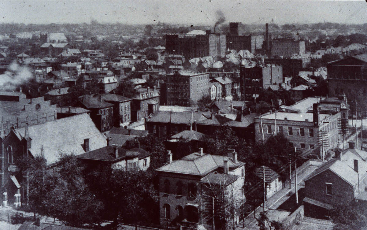 N 3rd St at Lynn is at foreground center, 1881