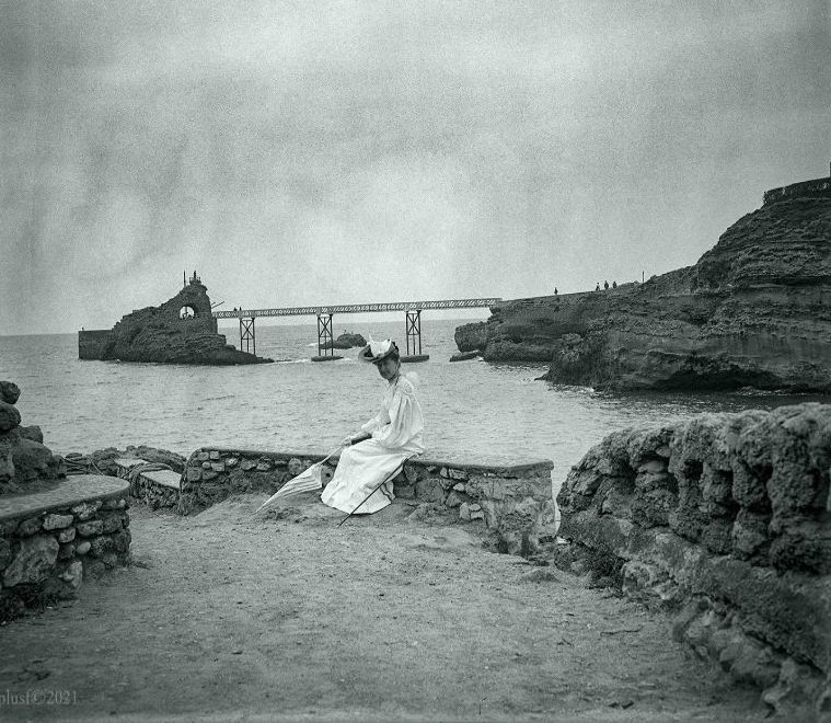 Rocher de la Vierge, Biarritz, 1904