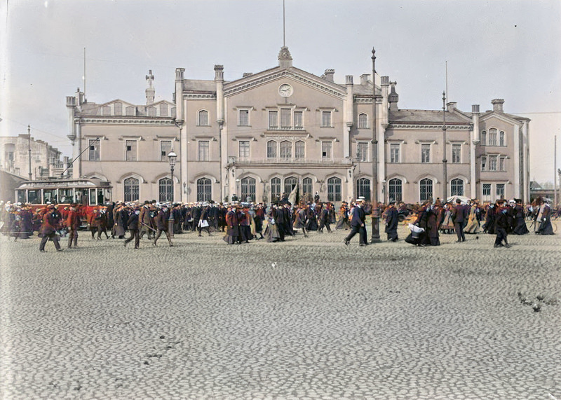 The steam ship “Östra Skärgården” outside the Market Square in Helsinki