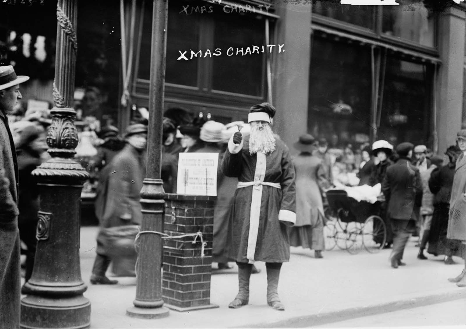 Fascinating Historical Photos of Holiday Shopping in New York City from the Early 20th Century