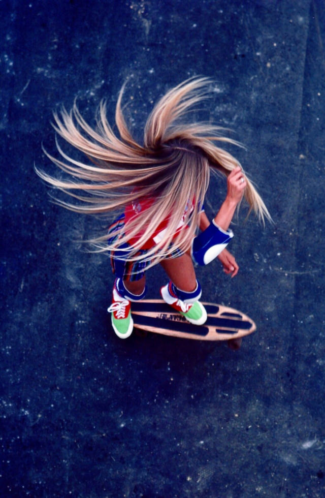 Laura Thornhill Caswell: Life Story and Photos of the Legendary Female Skateboarder