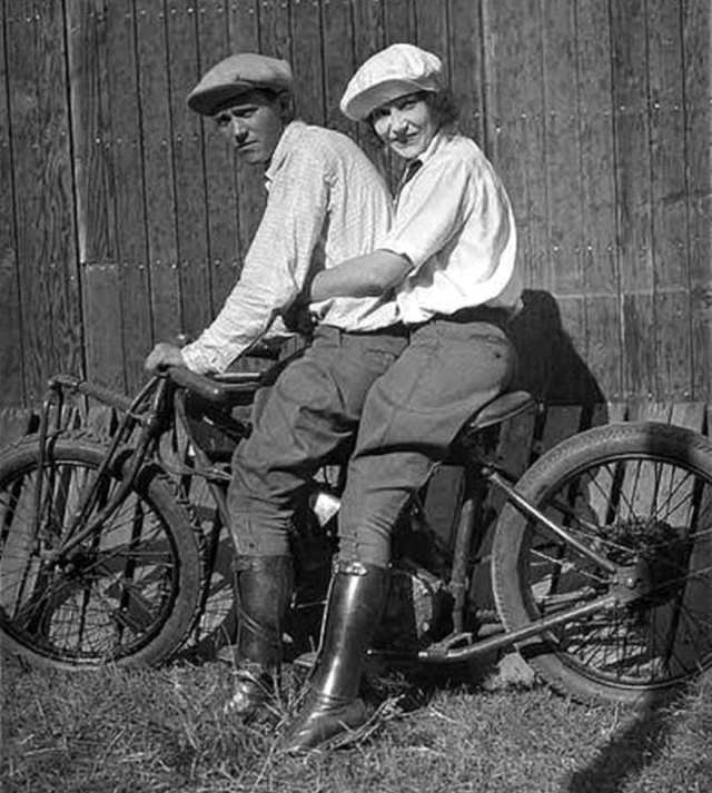 Lillian La France: The First female Motorcycle Stunt Rider from the 1930s