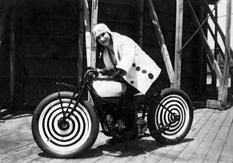 Lillian La France: The First female Motorcycle Stunt Rider from the 1930s