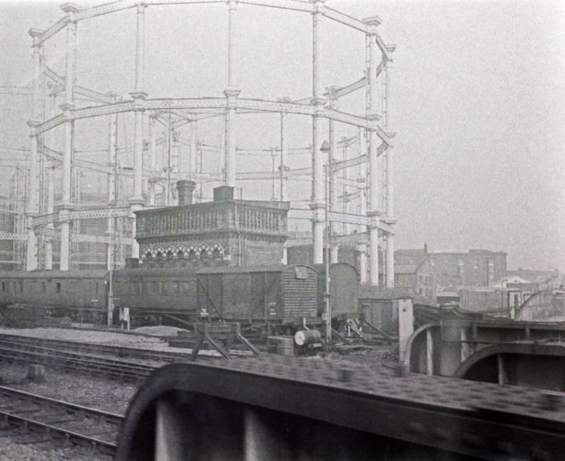 Gasometer, St. Pancras,1977