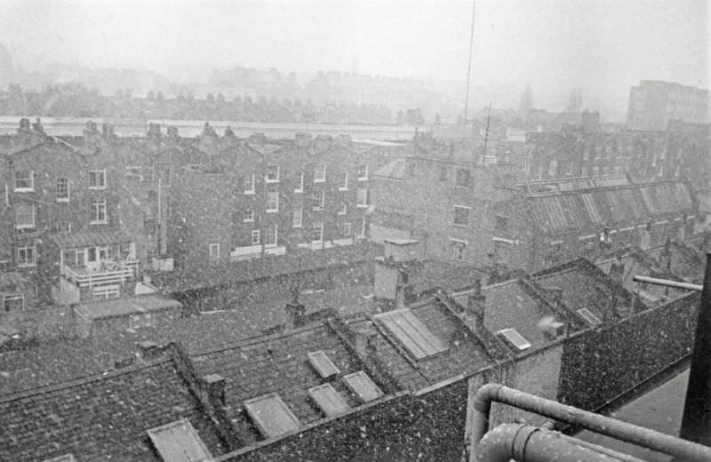 Snowfall, Colville Mews, Notting Hill, Winter 1976/77