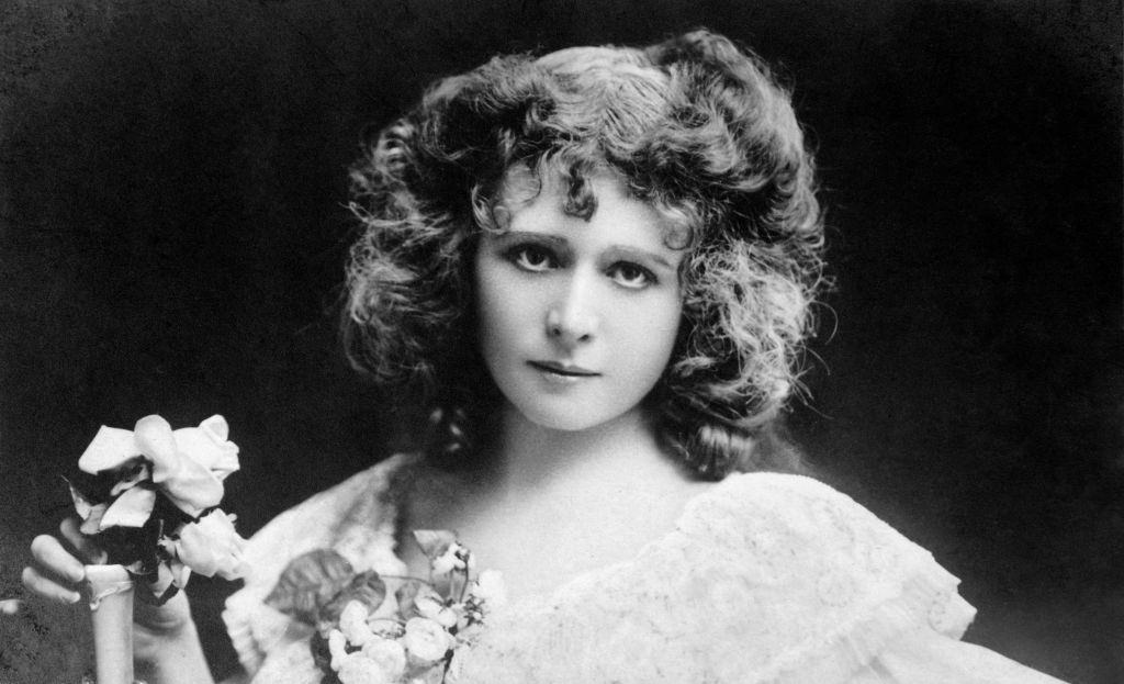 Mabel Love, 1910.