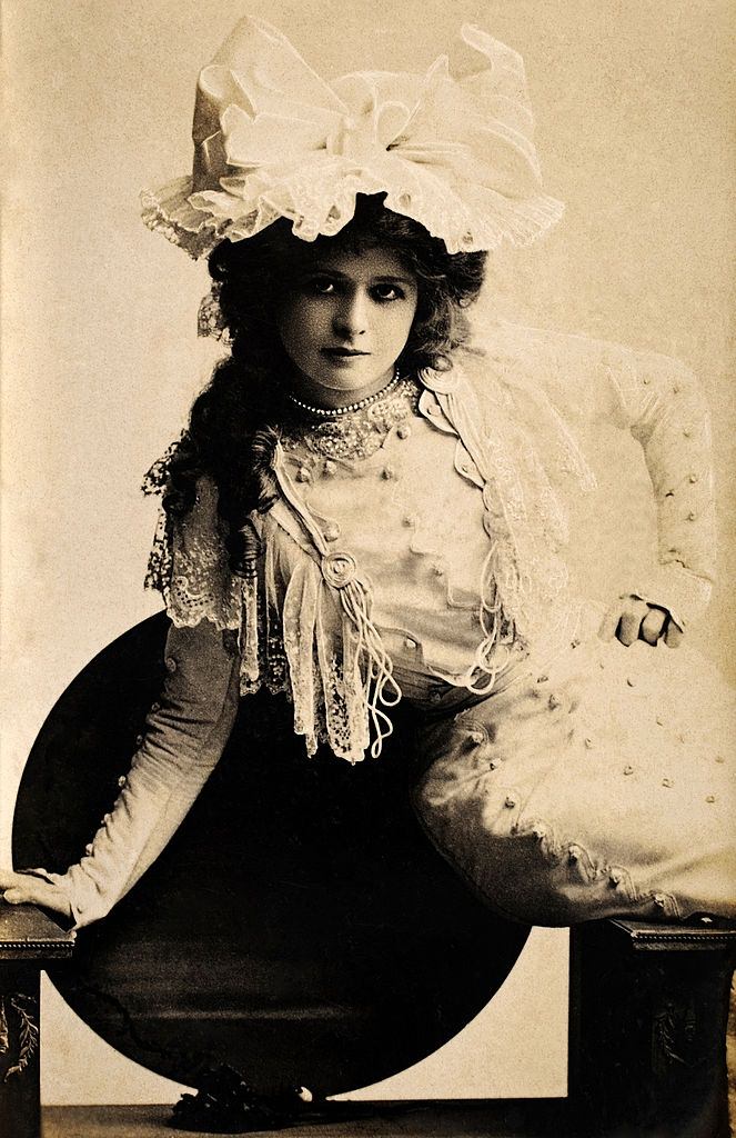 Beautiful Mabel Love, 1910.