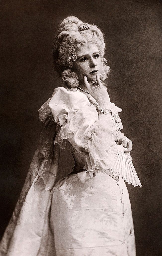 Mabel Love, 1911.