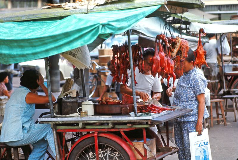 Vintage Photos of Street Life of Malacca, Malaysia in 1971