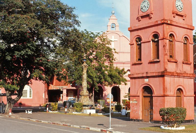 Vintage Photos of Street Life of Malacca, Malaysia in 1971