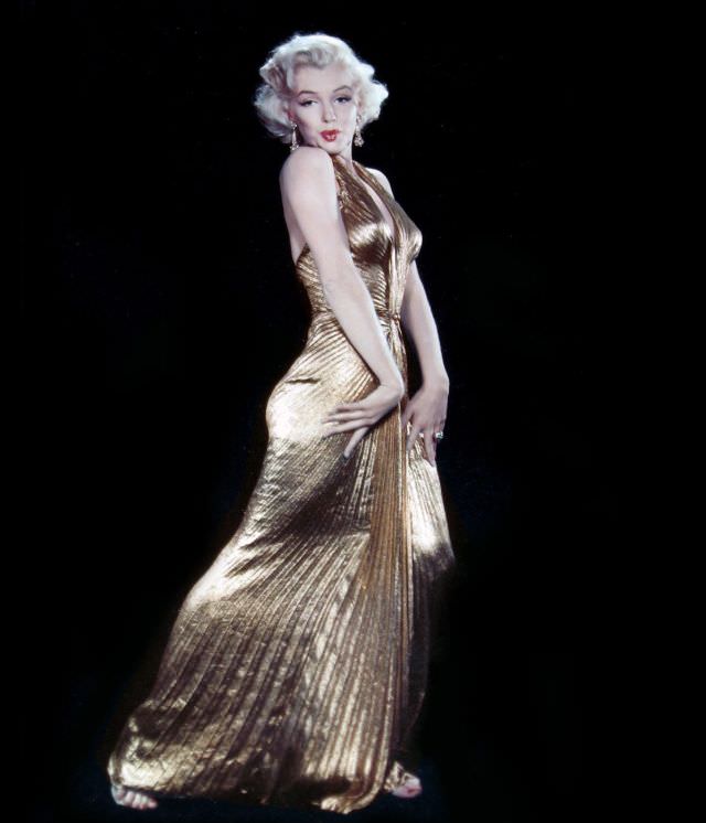 Fabulous Photos of Marilyn Monroe Wearing a Gold Lamé Dress, 1953